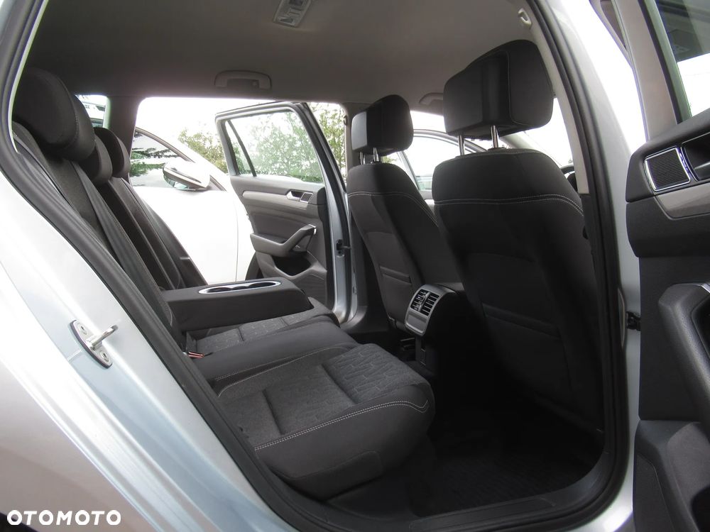 Volkswagen Passat 2023