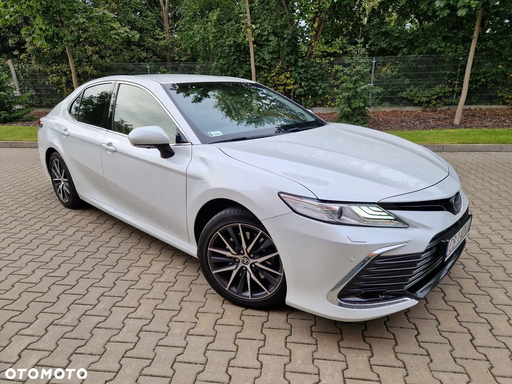 Toyota Camry 2.5 Hybrid Executive CVT - 1