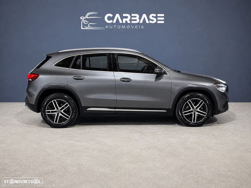 Mercedes-Benz GLA 200 7G-DCT Progressive - 4