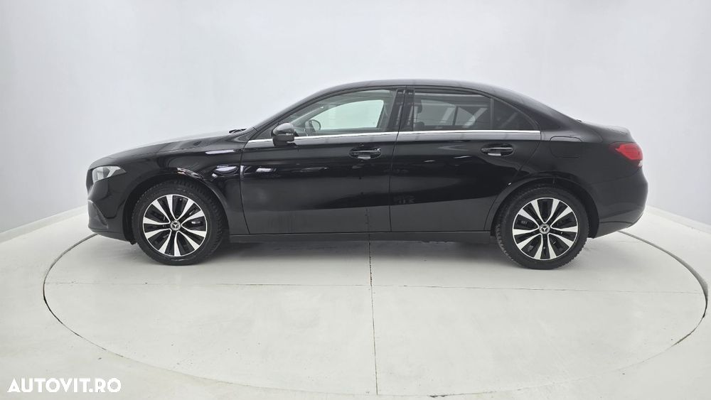 Mercedes-Benz A - 9