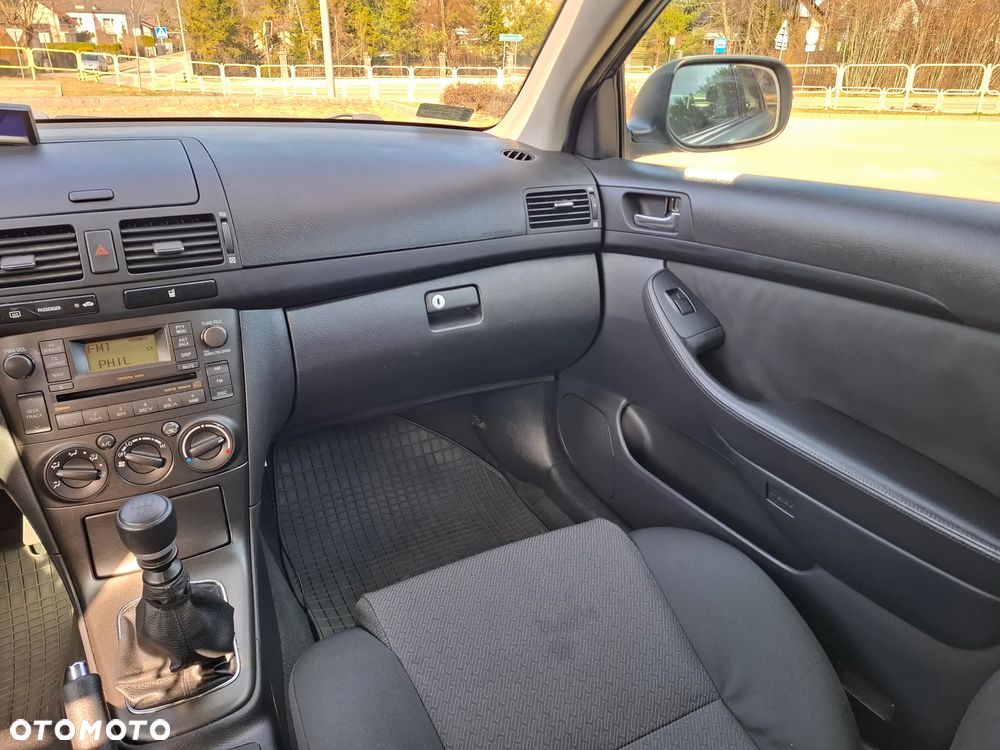 Toyota Avensis 2.0 D-4D Luna - 9