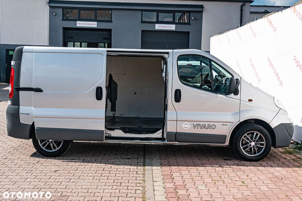 Opel Vivaro L2H1 2.0 115KM - 8