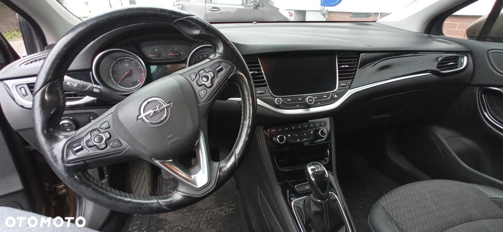 Opel Astra 1.4 Turbo Innovation - 10