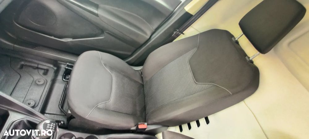 Ford TRANSIT Courier 1.5 TDCi 100 CP - 15