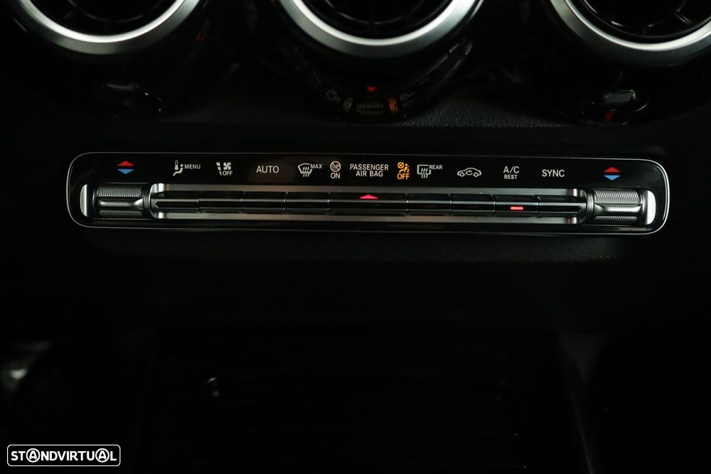 Mercedes-Benz GLB 180 d Progressive - 13