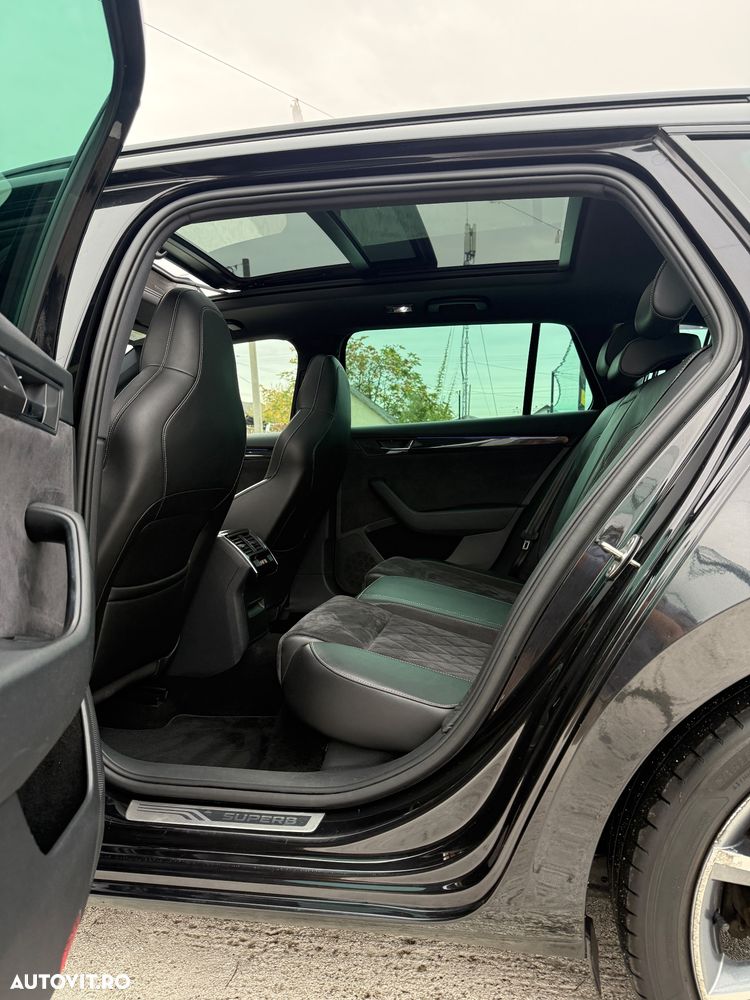 Skoda Superb 2.0 TDI 4X4 DSG Sportline - 20