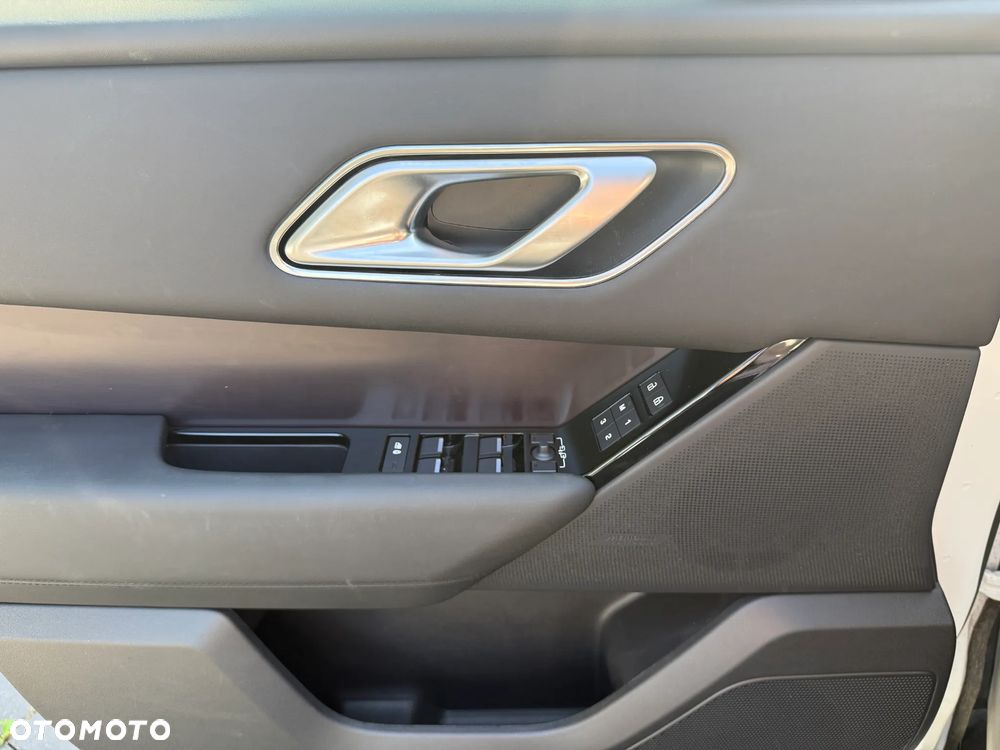 Land Rover Range Rover Velar 2.0 D200 mHEV Dynamic SE - 17