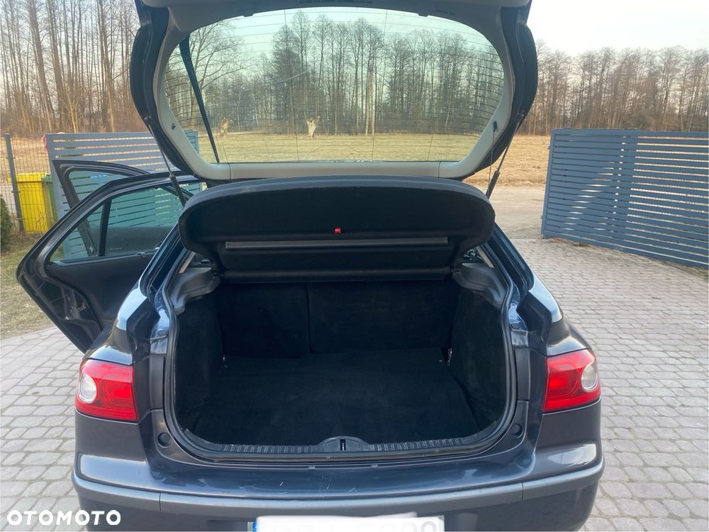 Renault Laguna 1.9 dCi Initiale - 12