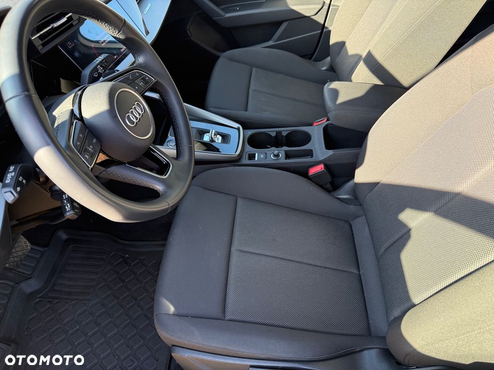 Audi A3 Sportback 35 TFSI mHEV S tronic - 17
