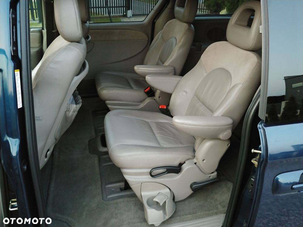Chrysler Grand Voyager 3.3 Limited AWD - 29