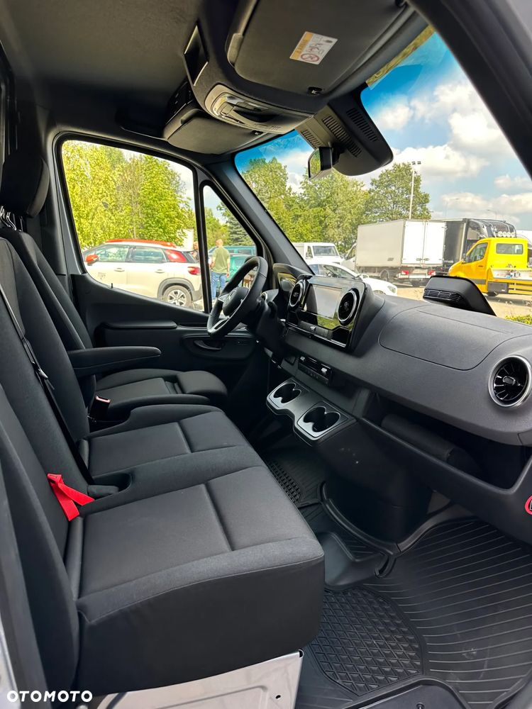 Mercedes-Benz Sprinter 319 CDI Podwozie 4325 mm - Autolaweta - 19