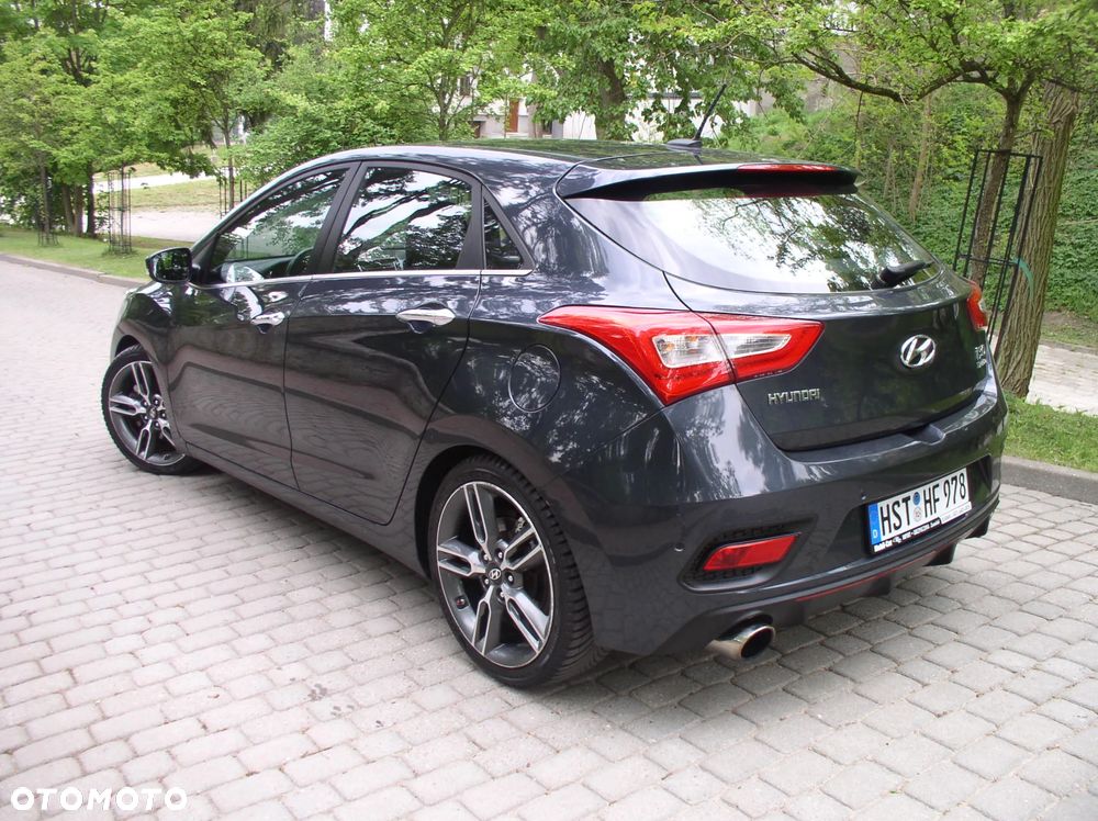 Hyundai i30 1.6 GDI Turbo Luxury - 33