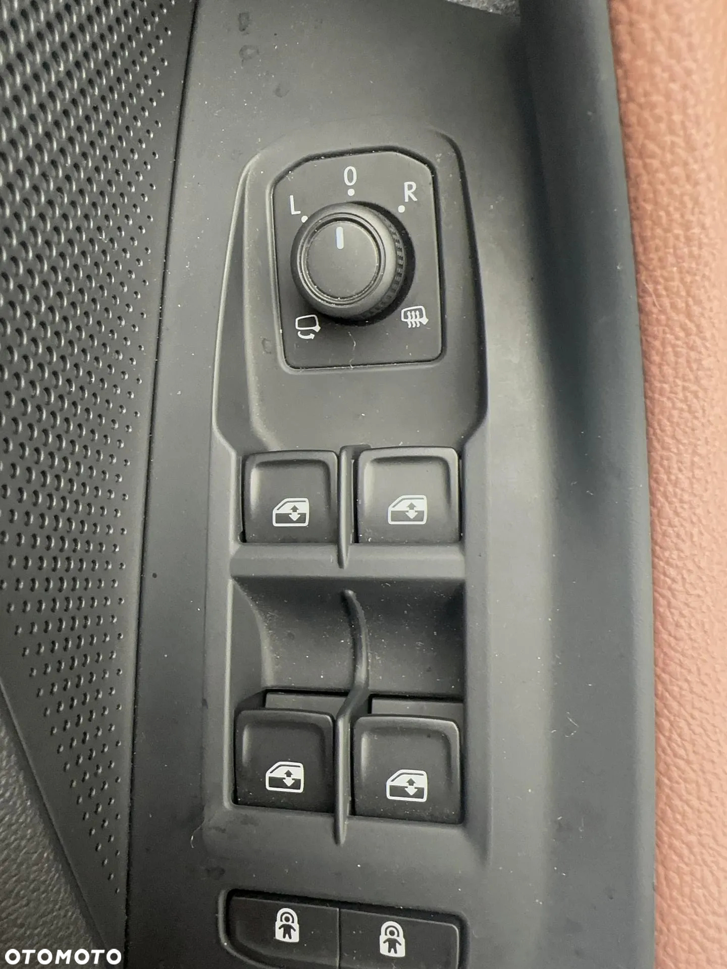 Skoda Superb 2.0 TDI SCR 4x4 L&K DSG - 19