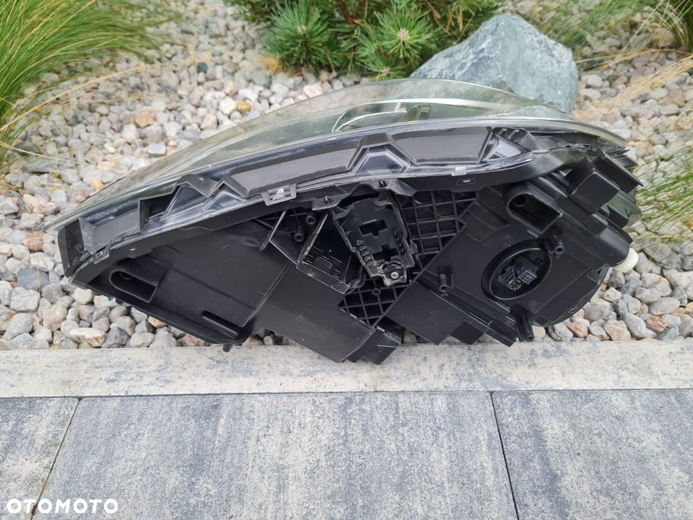 mercedes a klasa 176 w176 lampa lewa przód bi xenon dynamic led ils a1768200561kz - 7