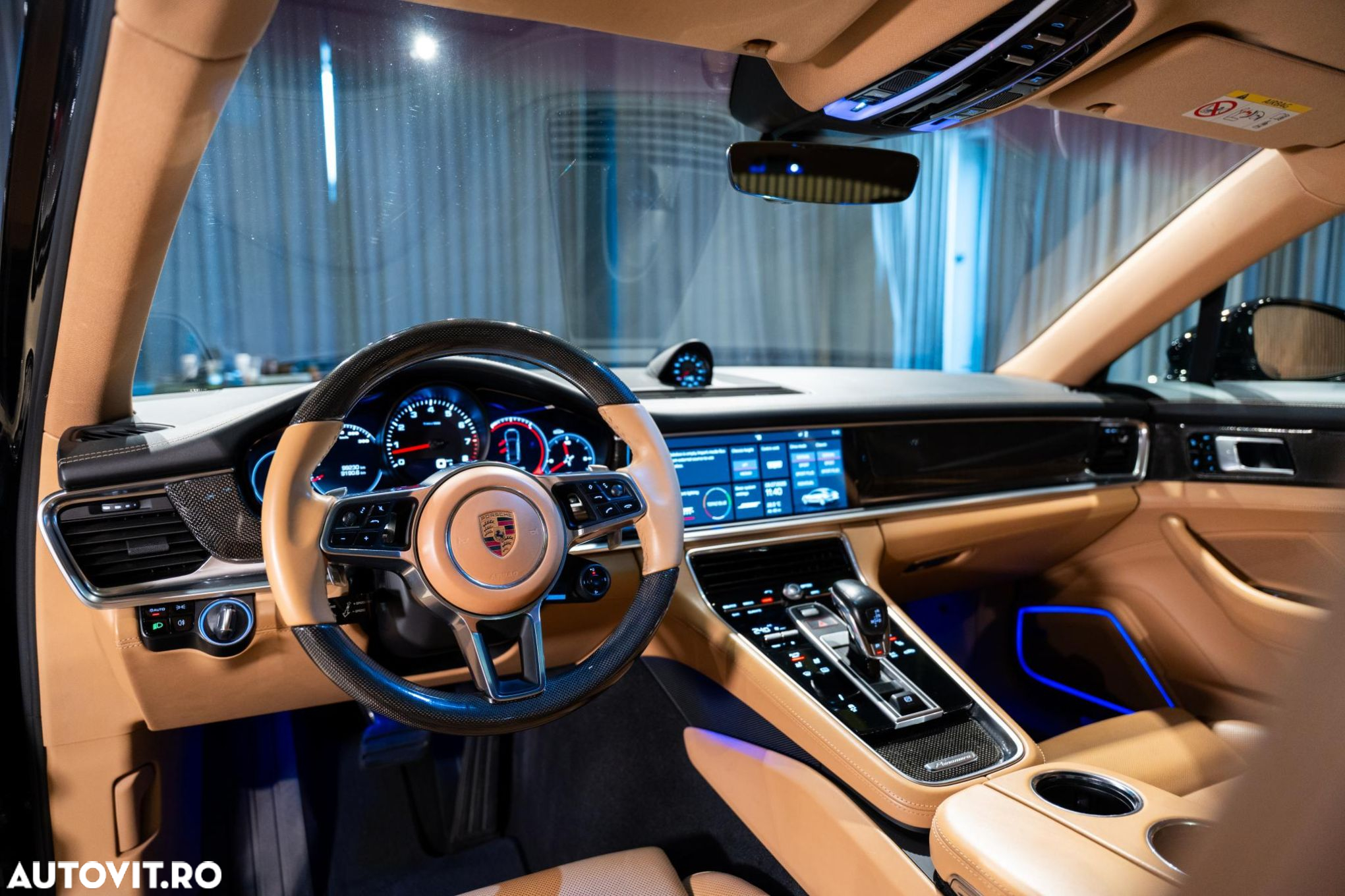 Porsche Panamera - 27