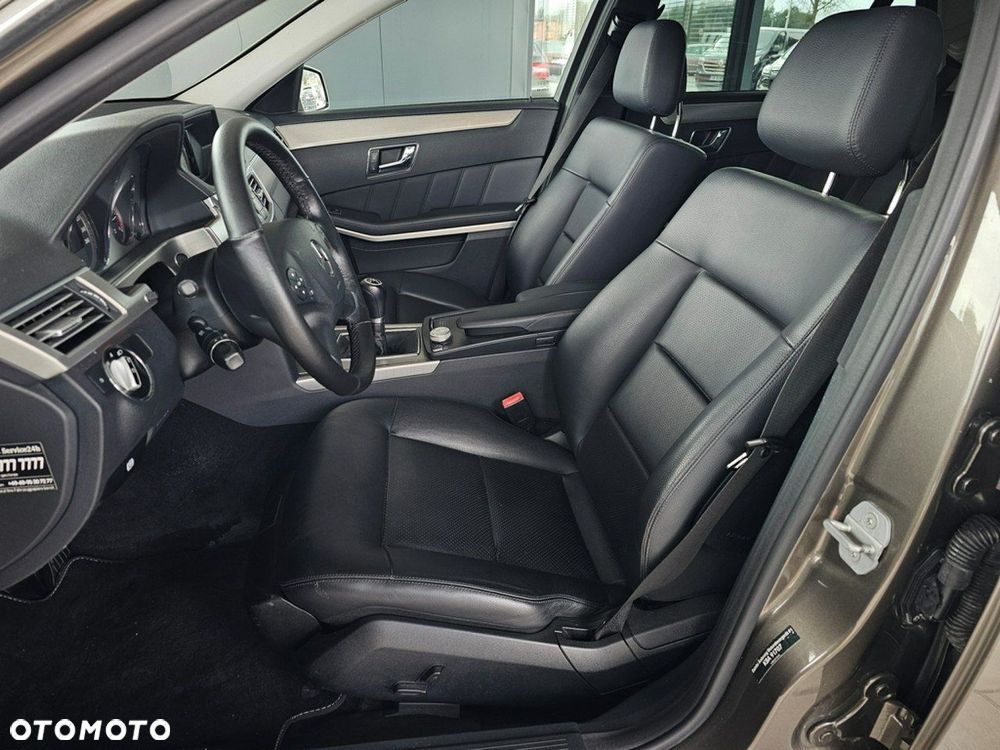 Mercedes-Benz Klasa E - 25