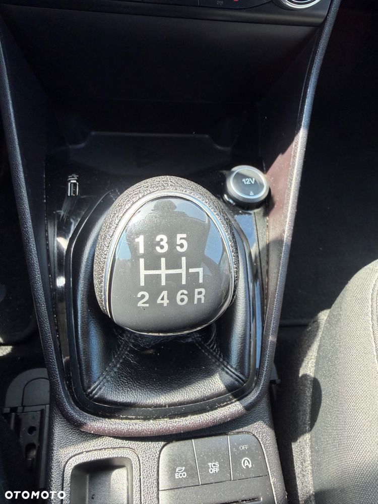 Ford Fiesta - 24