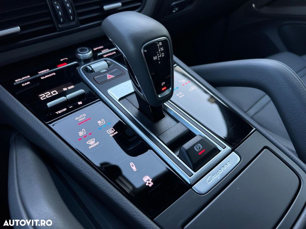 Porsche Cayenne - 19