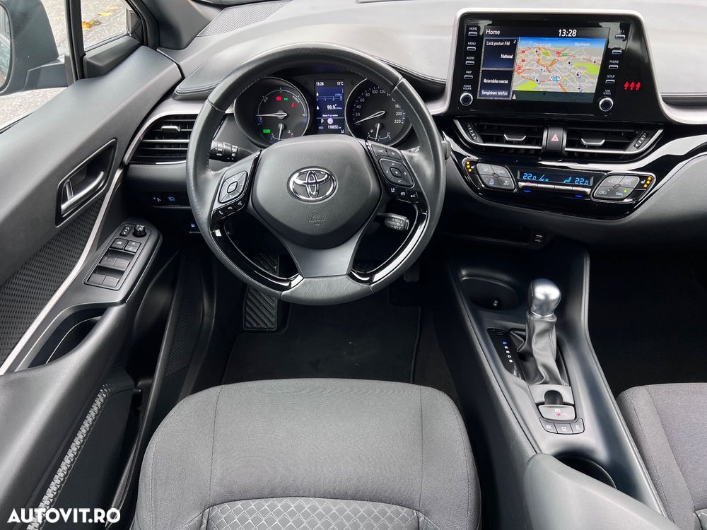 Toyota C-HR Hybrid Business-Edition - 16