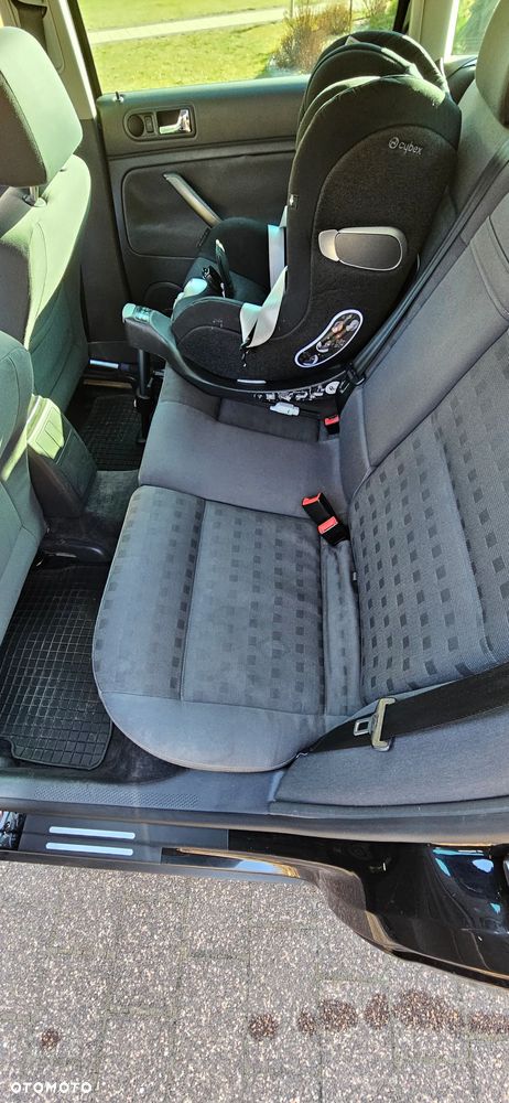 Volkswagen Passat 1.9 TDI Comfortline - 10