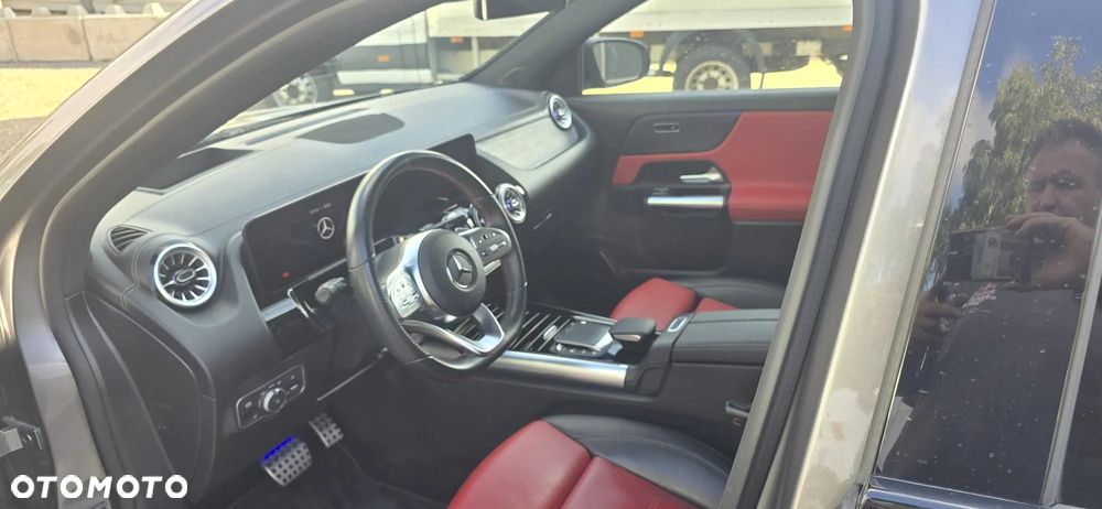 Mercedes-Benz GLA 200 Business Edition - 23