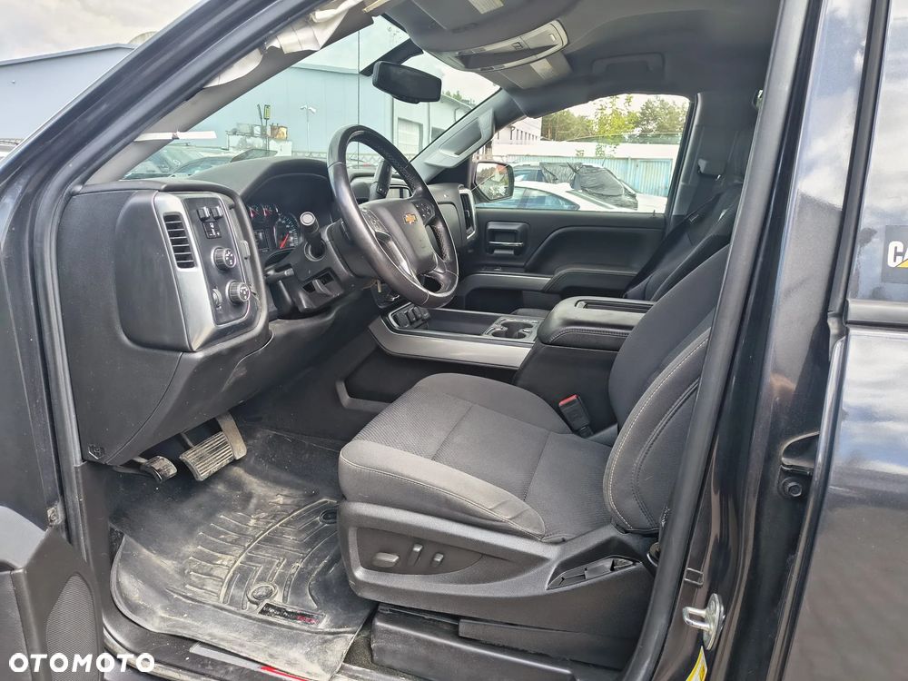 Chevrolet Silverado - 6