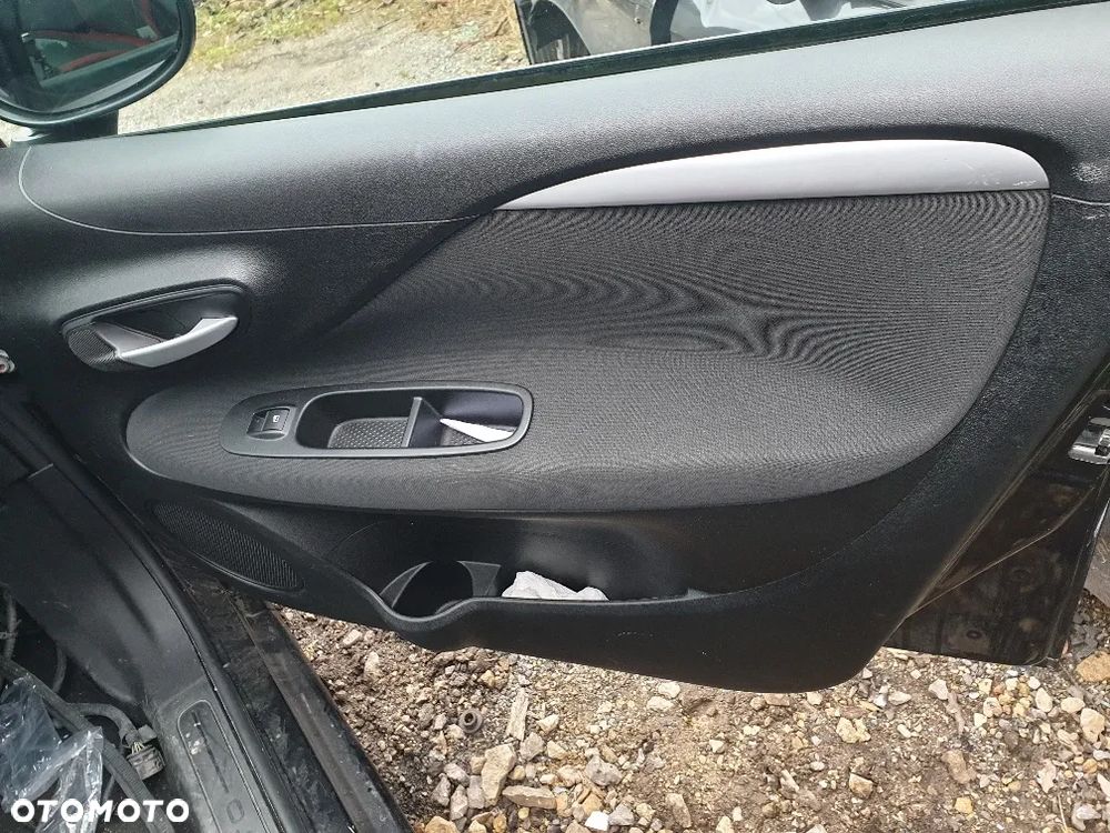 FIAT punto EVO - silnik 1,4 -2012R - CAŁY NA CZĘŚCI - 9
