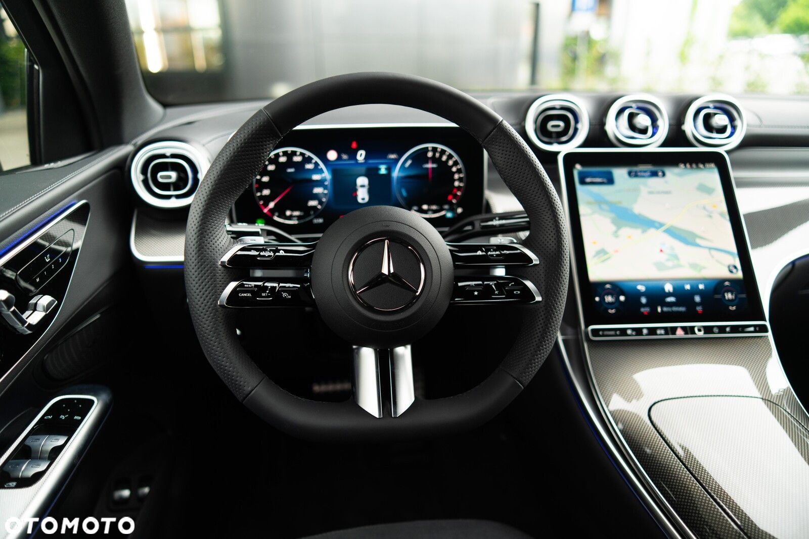 Mercedes-Benz GLC - 15