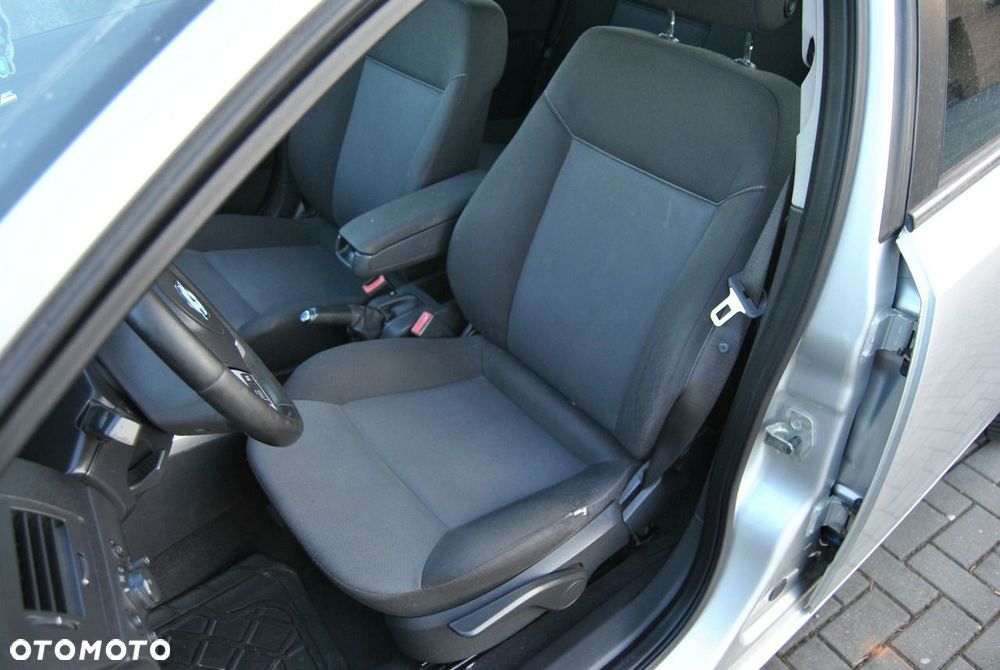 Opel Astra - 16