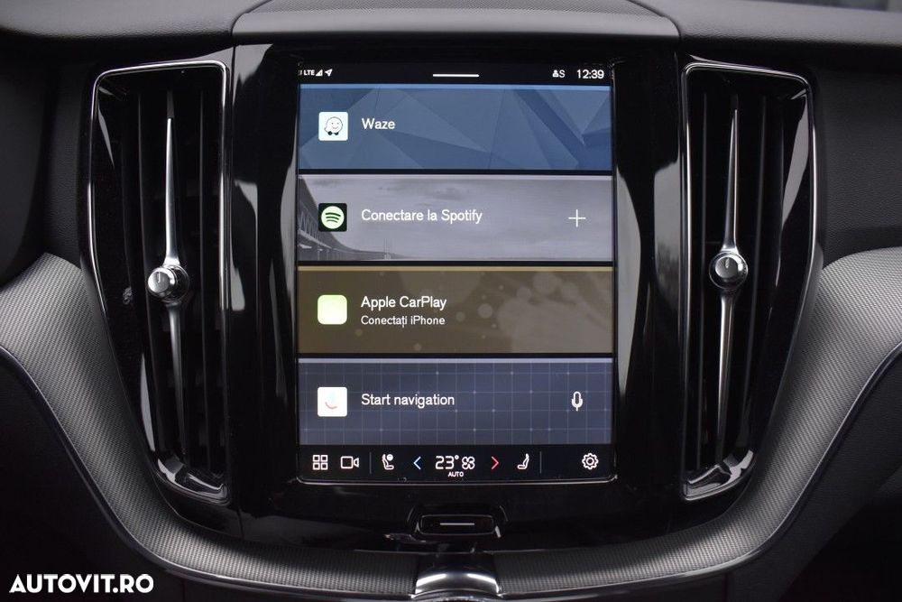 Volvo XC 60 - 38