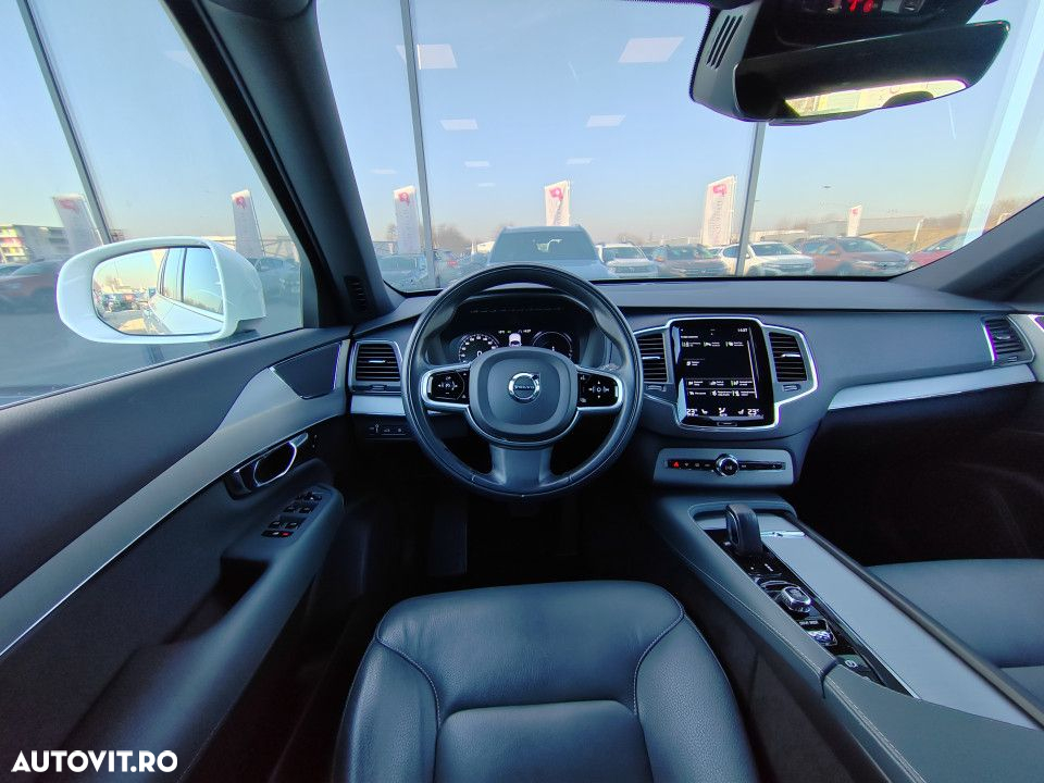 Volvo XC 90 T8 AWD Twin Engine Geartronic Momentum - 27