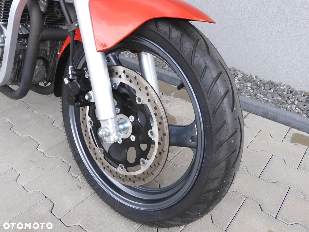 Suzuki GS - 3