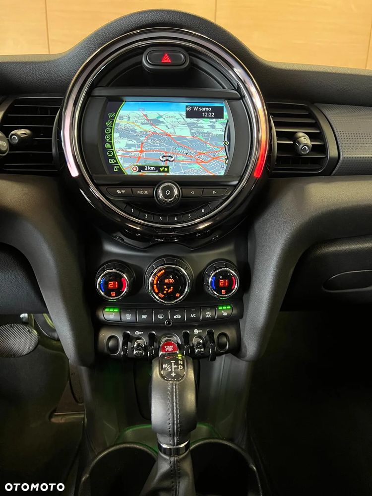 MINI Cooper Standard - 15