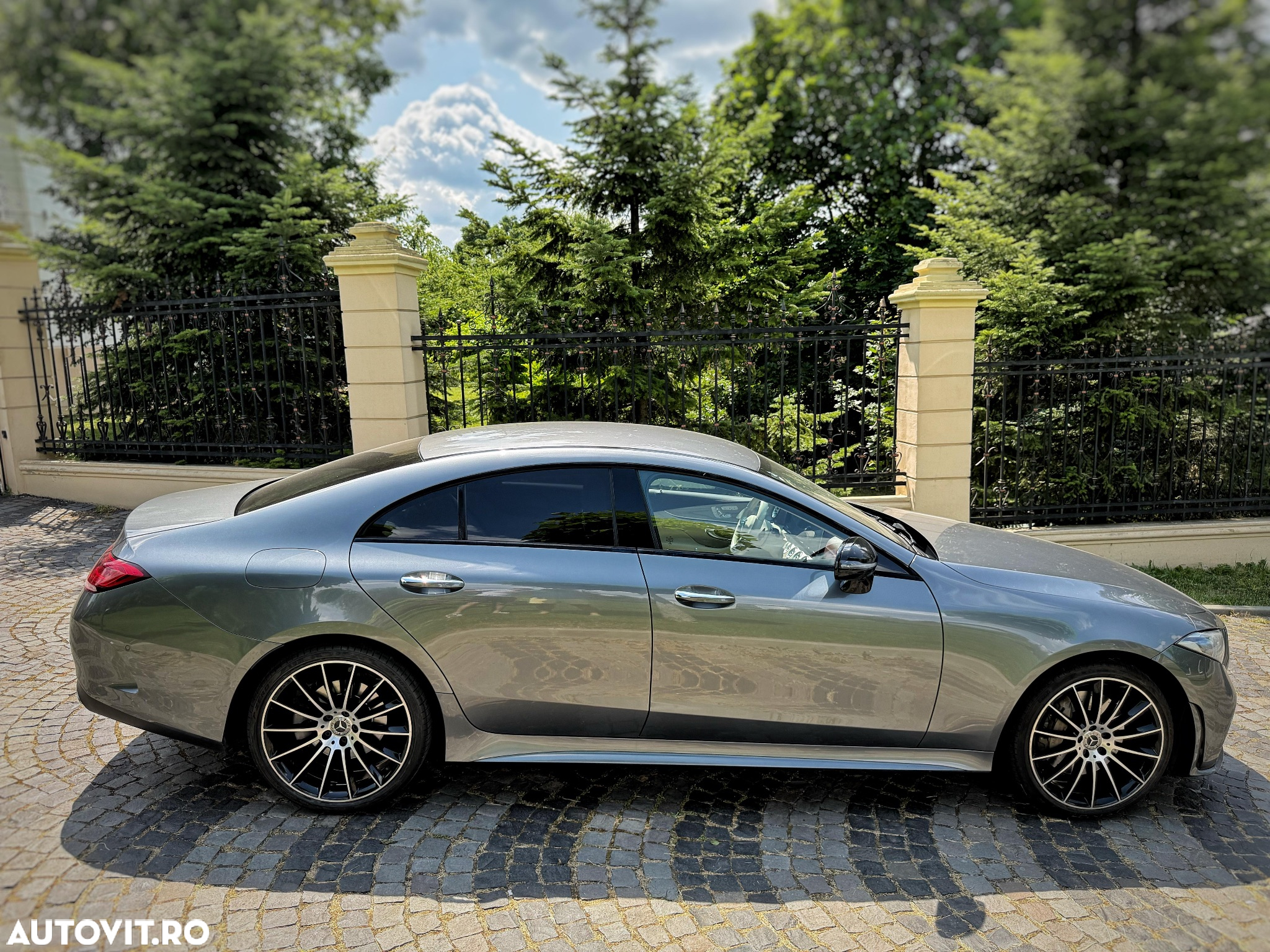 Mercedes-Benz CLS 400 d 4MATIC Aut - 4