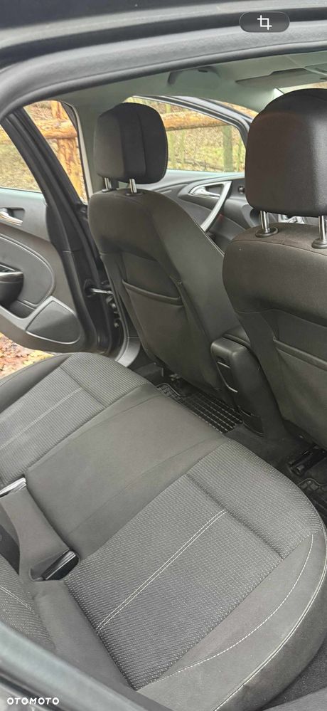 Opel Astra 1.4 T Cosmo S&S - 19