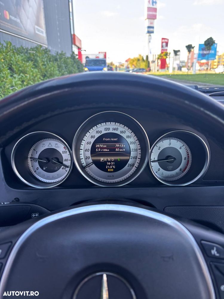 Mercedes-Benz C - 8