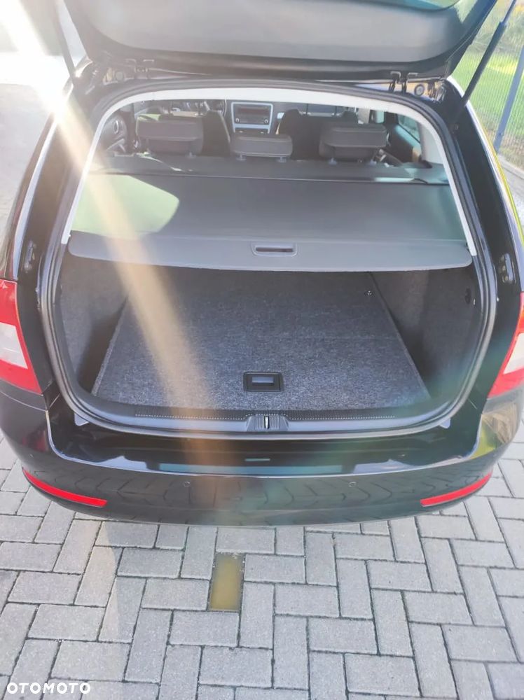 Skoda Octavia 1.8 TSI Ambiente - 6
