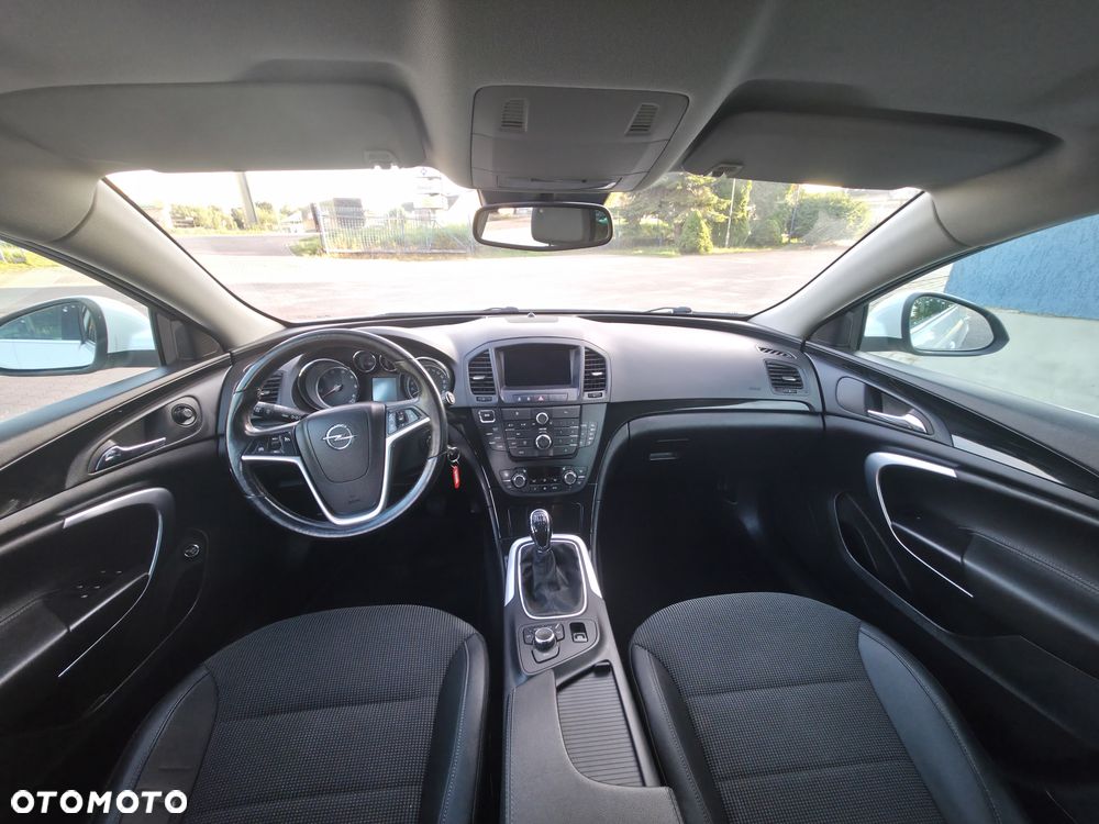 Opel Insignia 2.0 CDTI - 10