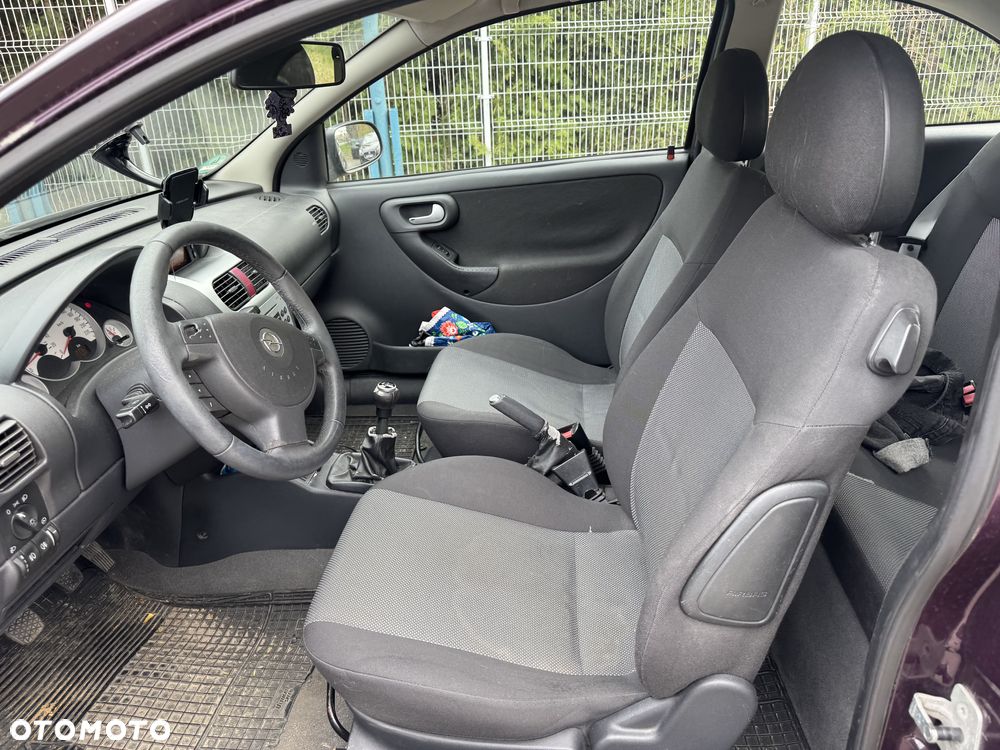 Opel Corsa - 8