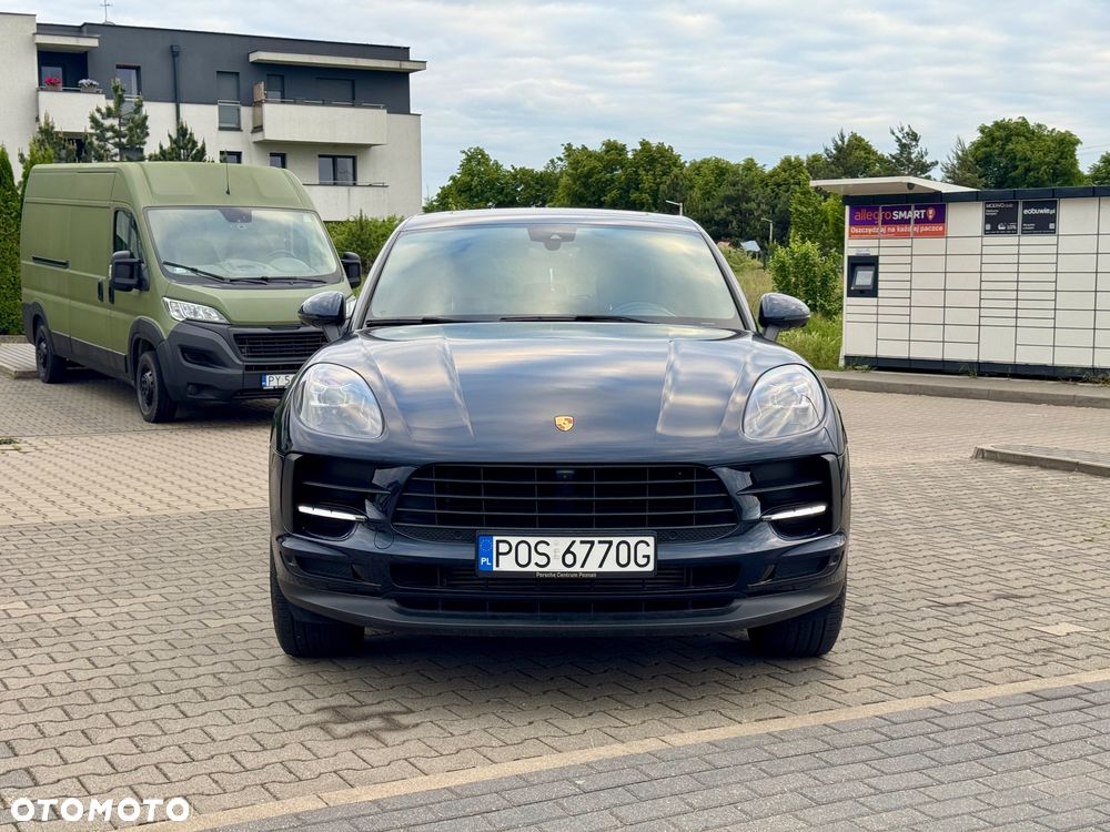 Porsche Macan Standard - 2