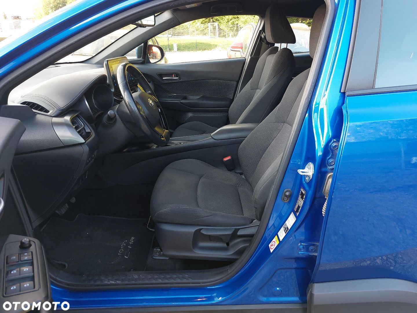 Toyota C-HR - 9
