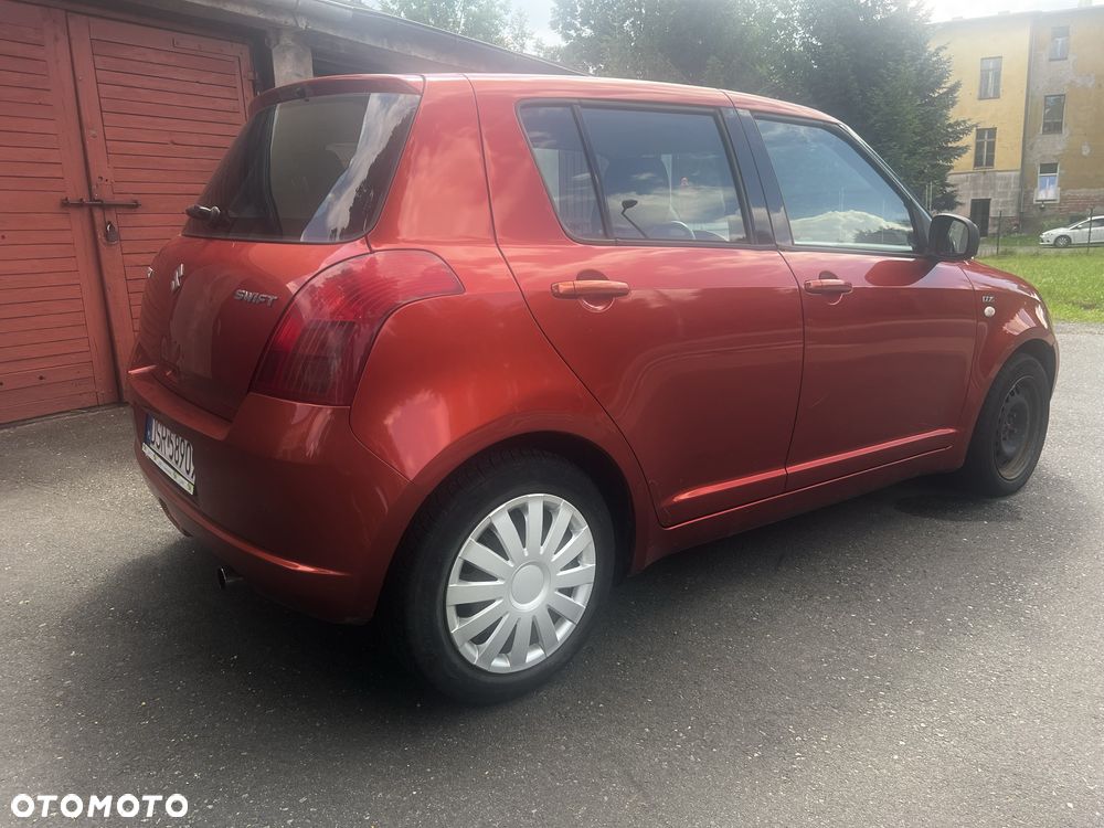 Suzuki Swift - 3