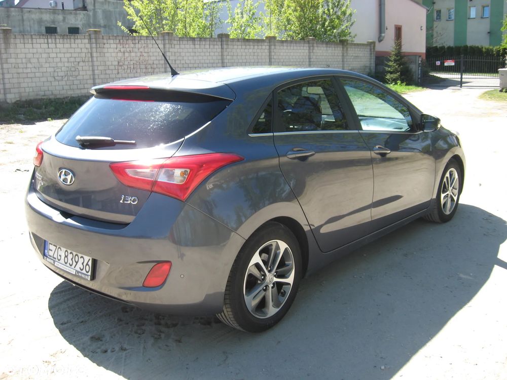 Hyundai i30 1.6 CRDi Comfort - 3