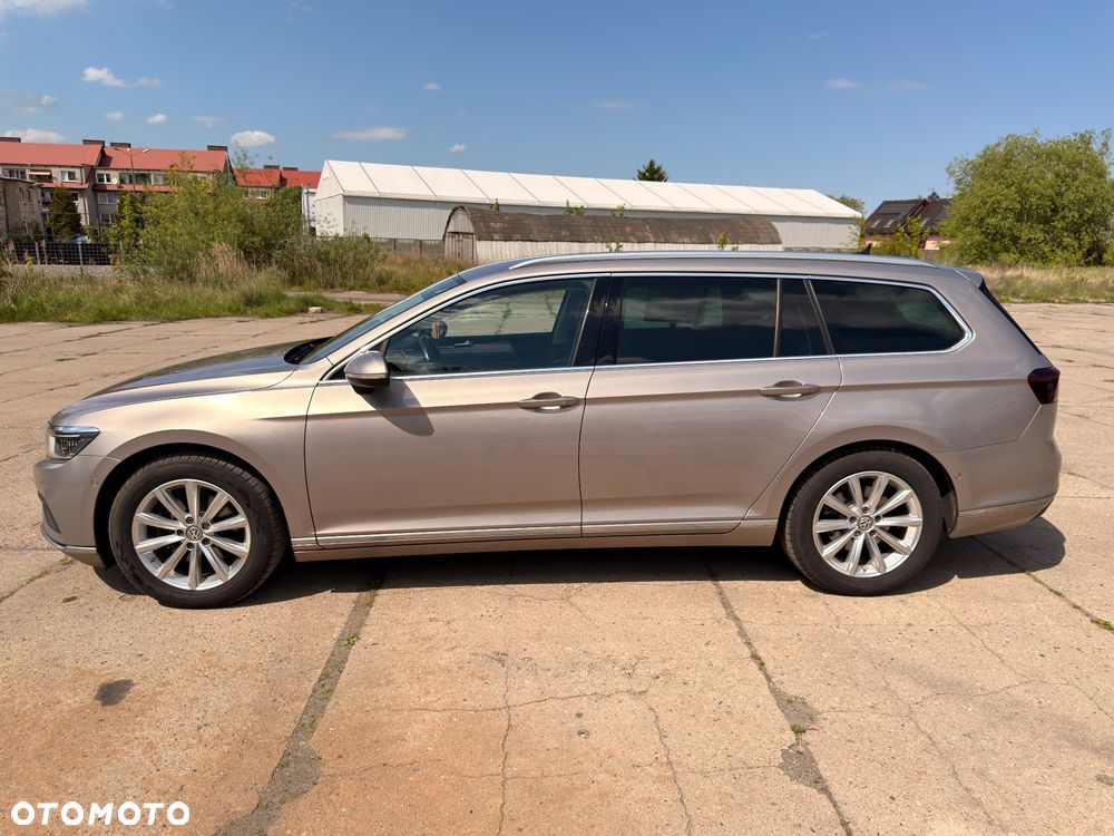 Volkswagen Passat 2.0 TDI SCR DSG 4Motion Business - 6