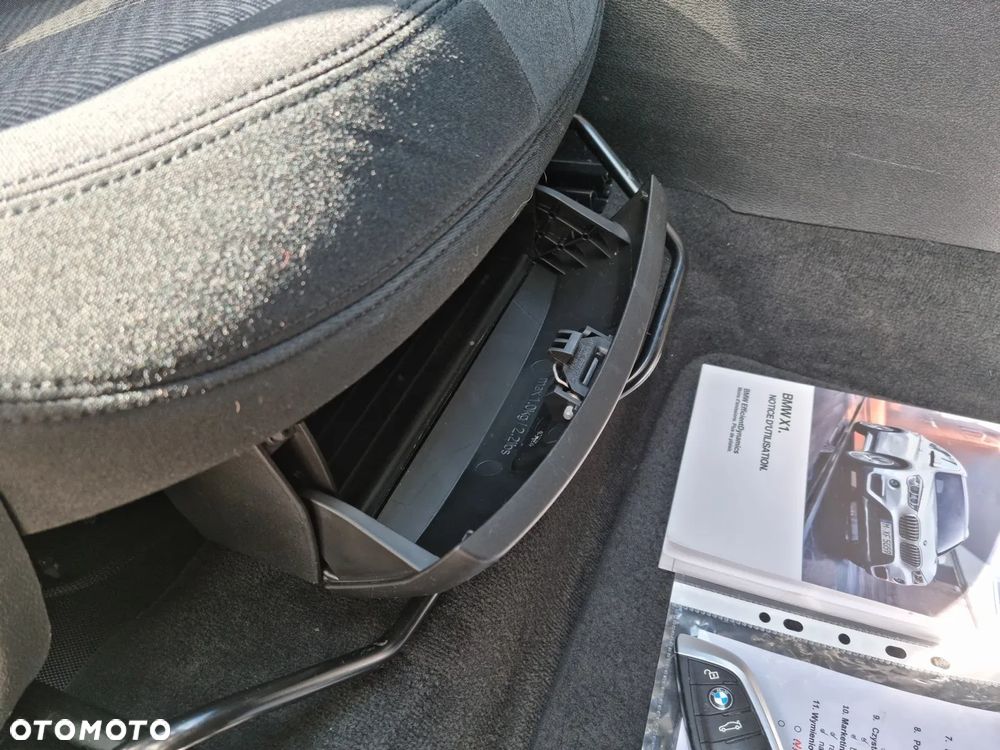 BMW X1 sDrive18i - 34