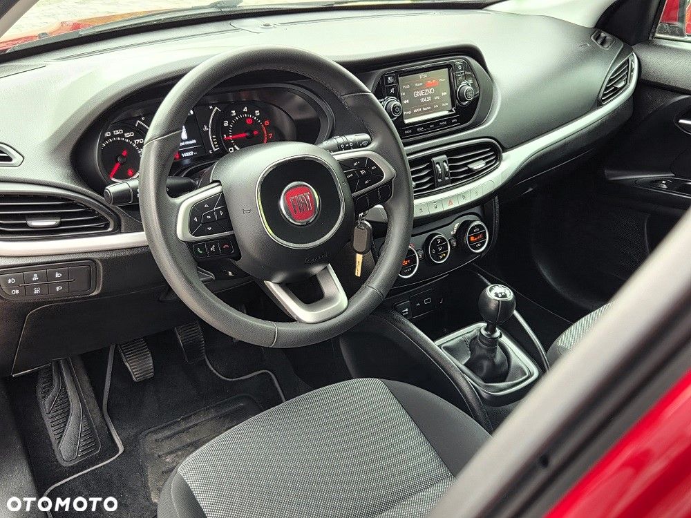 Fiat Tipo 1.4 16v Lounge EU6d - 15
