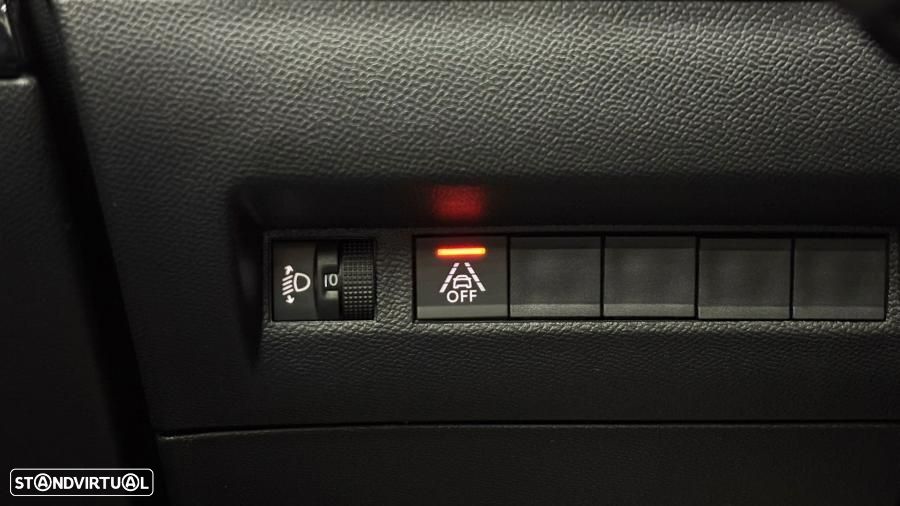 Peugeot 2008 1.2 PureTech Allure Pack EAT8 - 13