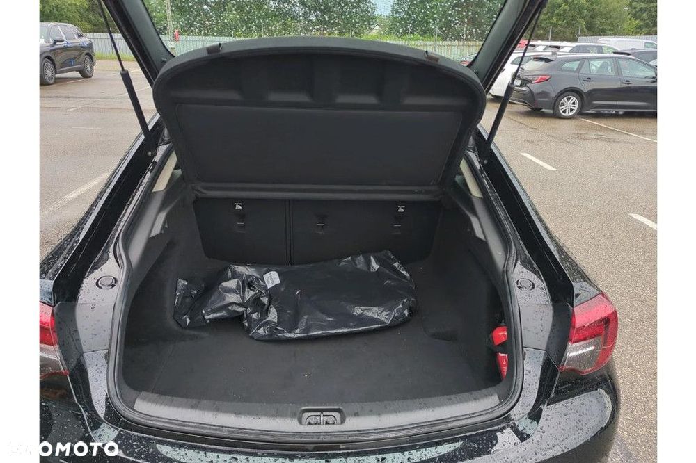 Opel Insignia - 10