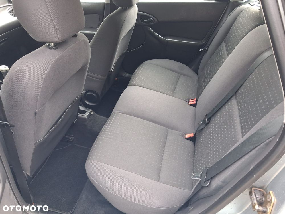 Ford Focus - 6