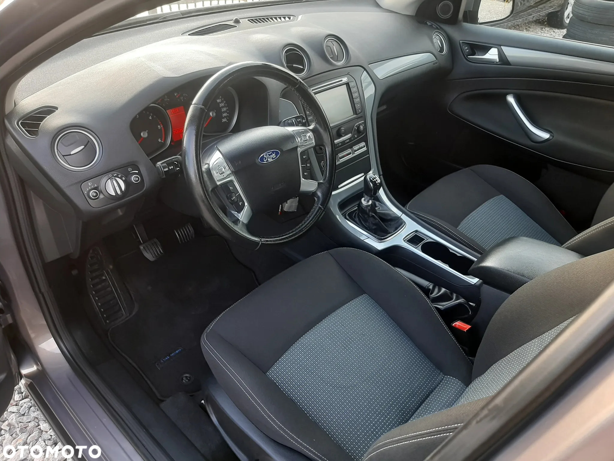 Ford Mondeo Turnier 2.0 TDCi Ambiente - 17